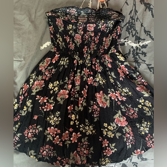 Garage strapless romper - Picture 4 of 5